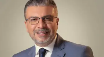ما هي حقيقة سقوط عمرو الليثي من الطابق الثالث أثناء التصوير؟