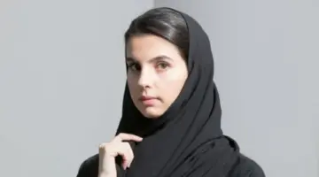 ما هي السيرة الذاتية الشيهانه العزاز وأهم المناصب التي تولتها؟