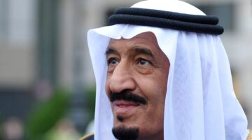 خادم الحرمين الشريفين يلبّي نداء أبنائه الطلاب.. قرار هام يحمل توضيح بشأن العام الدراسي القادم 1446