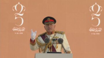 " العاهل الأردني" يوجه كلمة بمناسبة عيد الجلوس الملكي 25 اليوبيل الفضي وتجديد الولاء للعائلة الملكية والشعب الأردني