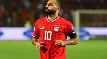 باريس سان جيرمان يصارع أندية الدوري السعودي لضم محمد صلاح