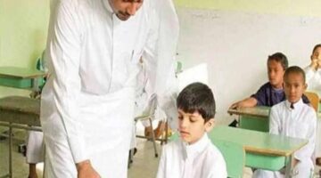 "اكمال المعلمين بالمعلمات".. ما هي أسباب اقتراح الكاتب أسامة الفريج التميمي دمج المعلمين والمعلمات في المملكة ؟