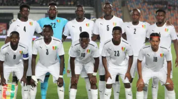 صراع القمة.. مواجهة شرسة تجمع بين غينيا وموزمبيق اليوم في تصفيات أفريقيا المؤهلة لكأس العالم 