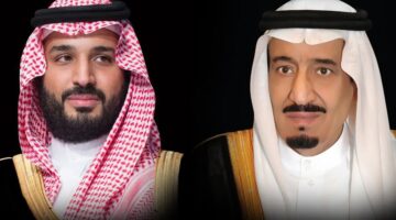 خادم الحرمين الشريفين وولي العهد الأمير محمد بن سلمان يعزيان أمير الكويت في وفاة الشيخ علي الصباح