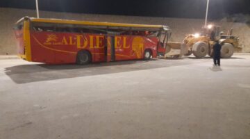 أثناء الذهاب إلى الدير: انقلاب أتوبيس رحلات بطريق الزعفرانة وعدد المصابين يصل لـ50