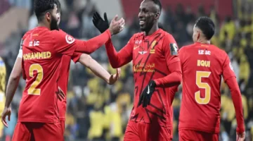 انقلاب مذهل في الدوري: القادسية يحرز تعادلاً ثميناً في معقل النصر!