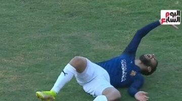 إصابة القندوسى المرعبة وسر الشنكار.. طبيب المنتخب: بتحصل كتير "فيديو"