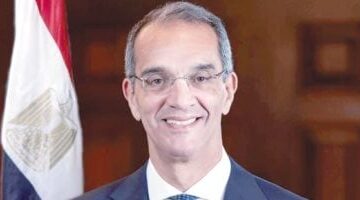 وزير الاتصالات ينطلق إلى طوكيو لحضور مؤتمر "سوشي تك" الدولي