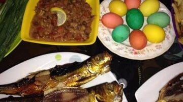 ابسطى ولادك من غير ضرر.. إزاى تلونى البيض بألوان طبيعية في شم النسيم