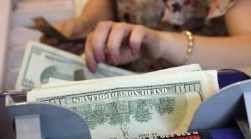 انخفاض أسعار الدولار والعملات الأجنبية أمام الجنيه الإثنين 19 مايو 2025