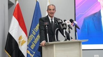 وزير الاتصالات: نستهدف تدريب 30 ألف متخصص فى الذكاء الاصطناعى ودعم 250 شركة ناشئة