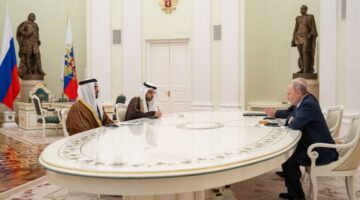 سيف بن زايد وبوتين يناقشان الشراكات الاستراتيجية المشتركة