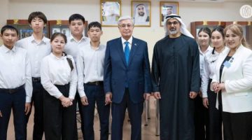 زيارة خالد بن زايد لمدرسة الشيخ خليفة بن زايد في أستانا