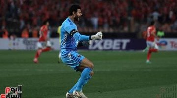 جلسات تحفيزية من كبار الأهلي للاعبي الفريق لحسم "ريمونتادا أغلى دوري"
