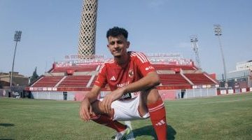 البنك الأهلي وسيراميكا وزيد يتنافسون على تعاقد مع نجوم النادي الأهلي