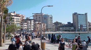 حديقة بنت الشاطئ تحتضن احتفالات طلاب صفوف النقل بإجازة نهاية العام بتذاكر 2 جنيه