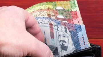 استقرار سعر الريال السعودي في ختام تعاملات الثلاثاء 27 مايو 2025