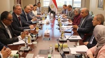 وزيرا الكهرباء والبترول يبحثان خطة عمل مشتركة لضمان الإمداد الكهربائي خلال الصيف!