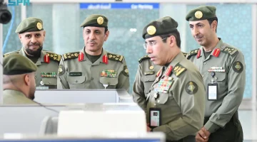 اللواء المربع يتفقد الخدمات المقدمة لضيوف الرحمن