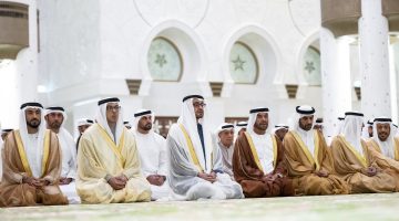 رئيس الدولة يُشارِك في احتفاليات عيد الأضحى بأداء الصلاة في جامع الشيخ زايد بأبوظبي