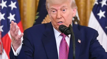 صياغة عنوان صحفي جذاب وواضح، يعبر عن المعنى الأصلي دون تغيير مضمونه: ترامب: من الممكن التوصل إلى اتفاق بين الكيان الصهيوني وإيران