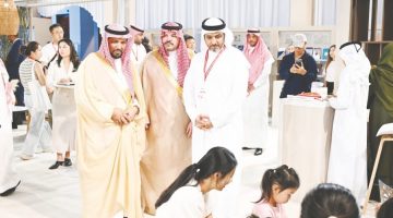 وفد سعودي يستكشف جناح الإمارات في معرض بكين الدولي للكتاب