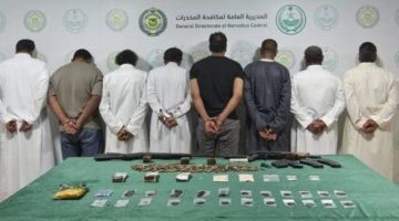 شرطة مكافحة المخدرات في تبوك تلقي القبض على 8 متهمين بترويج المخدرات