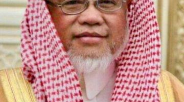 وفاة الفنان محمد بنجر: رحيل أحد أبرز رموز الفن السعودي