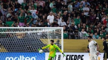 السعودية تخرج من كأس الكونكاكاف الذهبية بعد خسارتها أمام المكسيك 2-0 في ربع النهائي