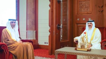 عاهل البحرين يستقبل وزير الدولة الإماراتي ثاني الزيودي في المنامة