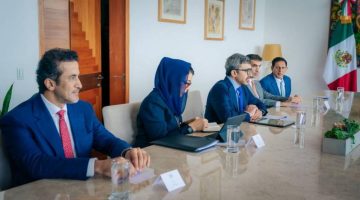 عبدالله بن زايد يناقش مع وزير خارجية المكسيك سبل تعزيز العلاقات الثنائية