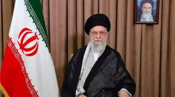 خامنئي يتهيأ لرحيل مفاجئ في سابقة مقلقة