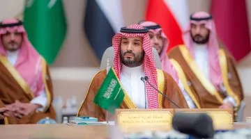 ولي عهد السعودية يؤكد لماكرون وميلوني أهمية خفض التصعيد في المنطقة