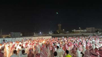 وداعاً مؤثراً: جموع غفيرة في جازان تودع الإعلامي موسى محرق إلى مثواه الأخير