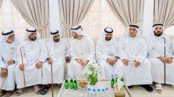 ولي عهد رأس الخيمة يجتمع بأبناء قبيلة الحبوس في مجلس البيت متوحد