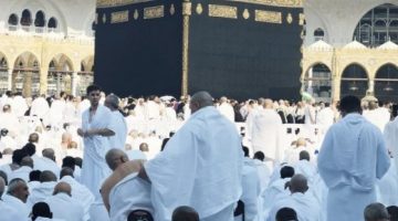السعودية تُعلن عن سكن مجاني للمعتمرين من الخارج بدءاً من عام 1447 للمرة الأولى!
