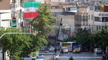 حرب إلكترونية متصاعدة: كيف استهدفت إسرائيل النظام المالي الإيراني؟