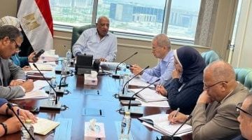 اجتماع وزير الكهرباء برؤساء الشركات: تعزيز الاستعداد لتأمين الشبكة الكهربائية