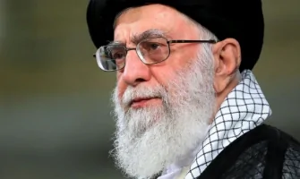 عاجل: يديعوت أحرونوت تكشف - إسرائيل مستعدة لإنهاء الحرب بشرط إعلان خامنئي رغبته
