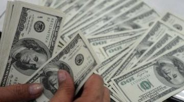 الدولار يسجل 49.72 جنيه للشراء في البنك الأهلي اليوم الجمعة 13 يونيو 2025
