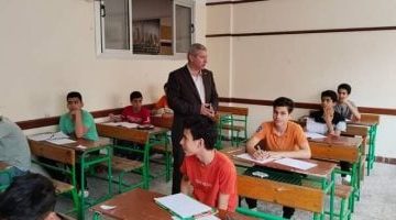 تأجيل امتحان الجبر والإحصاء في أسيوط بسبب تسريبه - فيديو
