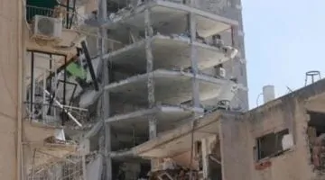 تفاصيل الضربة الإيرانية الأخيرة: صفارات الإنذار تهز إسرائيل - فيديو