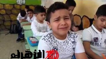 طالب سعودي يثير مشاعر الأستاذ ويبكيه مما يستدعي تحويله إلى مختصين في الصحة النفسية