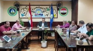 طلاب الثانوية في دمياط يعبرون عن آراء متباينة بعد امتحان اللغة العربية وسط تأكيدات غرفة العمليات بعدم وجود شكاوى