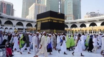 في طواف الإفاضة: الأرواح تتقدم الأقدام نحو المناسك – شاهد الفيديو