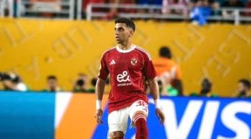 كوكا مهدد بالغياب أمام بالميراس بسبب كدمة في الركبة والأهلي يحدد مصيره