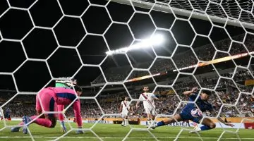 الهلال وفلوميننسي يحققان المفاجأة ويقصيان مانشستر سيتي وإنتر ميلان إلى ربع النهائي