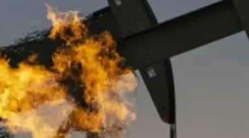 دهشة عالمية: دولة عربية تكشف عن 14 حقل نفط وغاز جديد، والشعب يستعد لعصر جديد من الازدهار!
