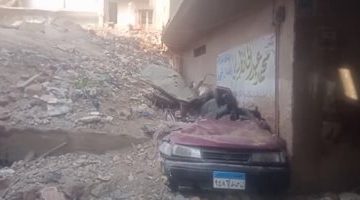 مصرع شاب إثر انهيار عقار مهجور على سيارة في كفر الشيخ - فيديو يوضح الحادث